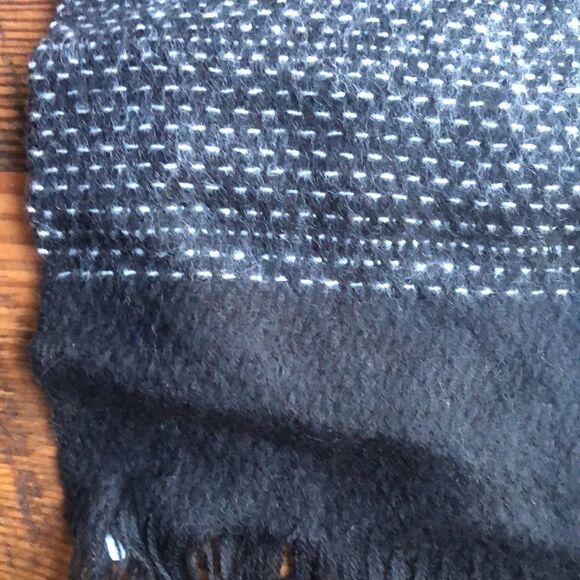 Large scarf in Black and Gray initials BFP - Picture 3 of 3